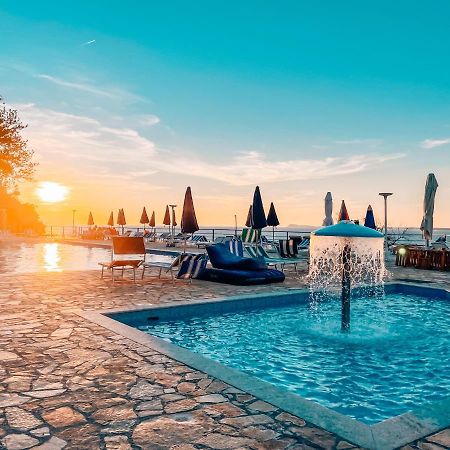 Aqua Holiday Apartments Avlonya Dış mekan fotoğraf